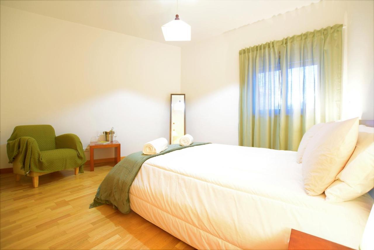 Marina De T1 Ate 2 Pax Ou T2 Ate 6 Pax Com Piscina E Vista Marina Apartamento *